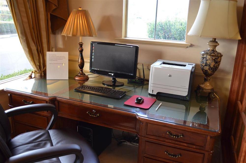 フォーク イン オンタリオ エアポート 部屋 写真